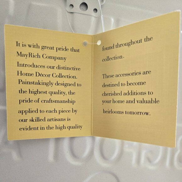 Beware Bigfoot Area Stay on Main Trails Metal Sign (NWT) 12" x 18" w/ Hanger - Picture 3 of 4